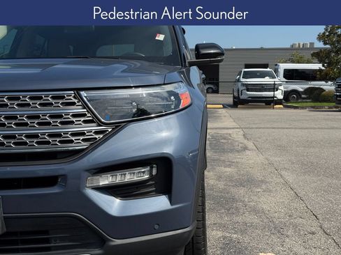 Used 2021 Ford Explorer Limited w/ Hybrid Equipment Group 310A AWD/4WD image 14