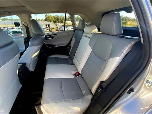 Used 2021 Toyota RAV4 Limited w/ Carpet Mat Package (TMS) image 26