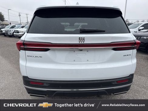 Used 2025 Buick Enclave Preferred image 8