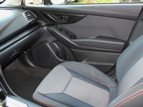 Used 2020 Subaru Crosstrek 2.0i Premium AWD/4WD image 28