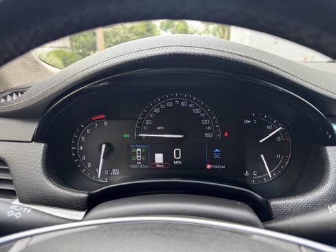 Used 2018 Cadillac XTS w/ Rear Seat Comfort Package image 36