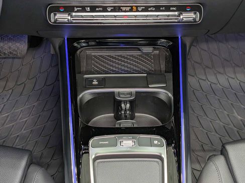 Certified 2025 Mercedes-Benz GLA 250 4MATIC image 19