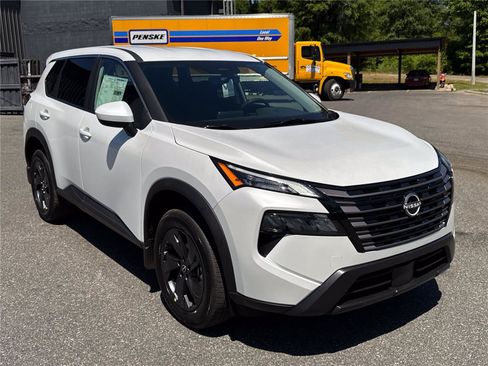 New 2026 Nissan Rogue SV w/ Cold Weather Package FWD image 2