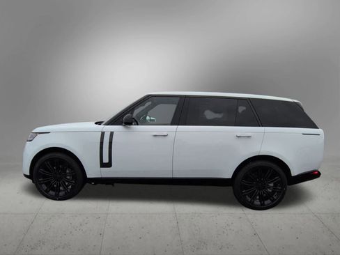 New 2026 Land Rover Range Rover Long Wheelbase SE image 3