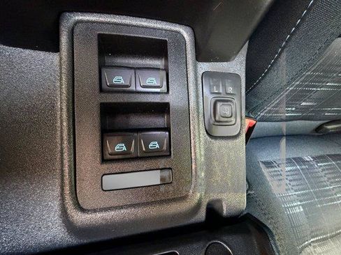 Used 2025 Ford Bronco Heritage Edition AWD/4WD image 29