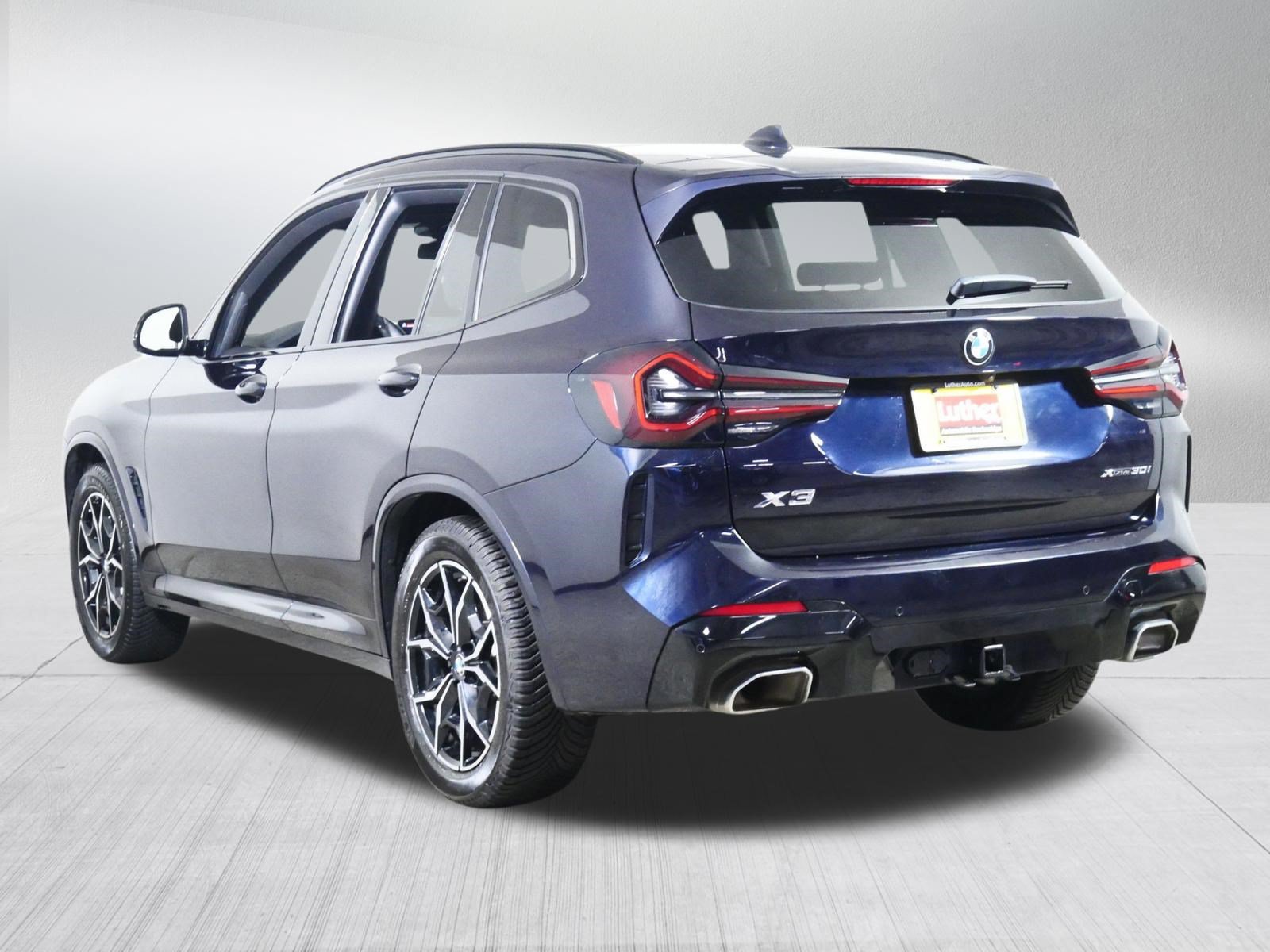 Used 2022 BMW X3 xDrive30i w/ M Sport Package 2 AWD/4WD image 5