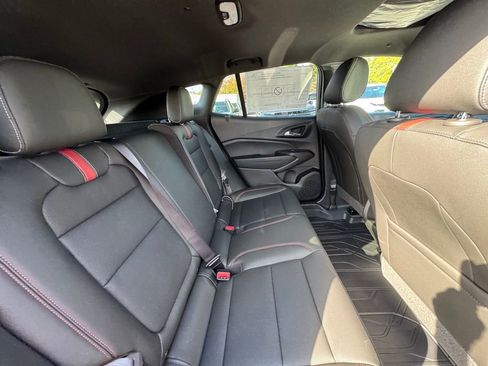 New 2026 Chevrolet Trax RS w/ Sunroof Package image 22