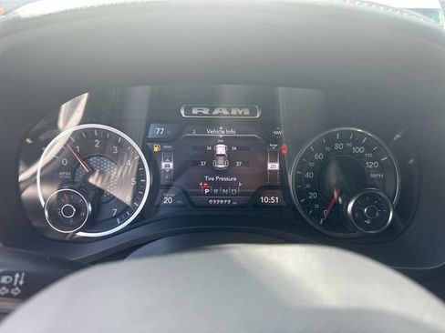 Used 2023 RAM 1500 Laramie AWD/4WD image 17