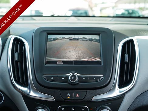 Used 2024 Chevrolet Equinox LT AWD/4WD image 10