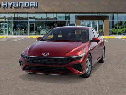 New 2026 Hyundai Elantra SE