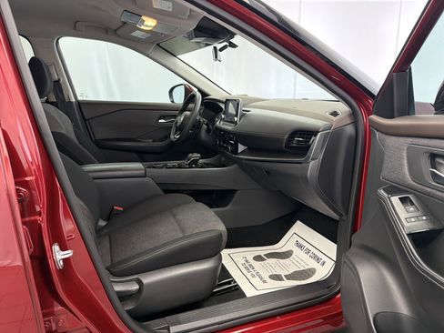 Used 2021 Nissan Rogue SV AWD/4WD image 12