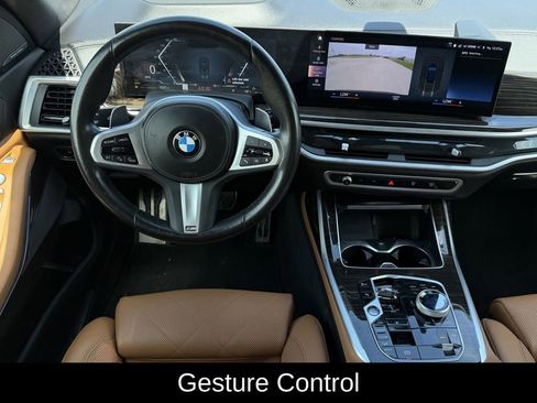Used 2023 BMW X7 xDrive40i w/ M Sport Package AWD/4WD image 13