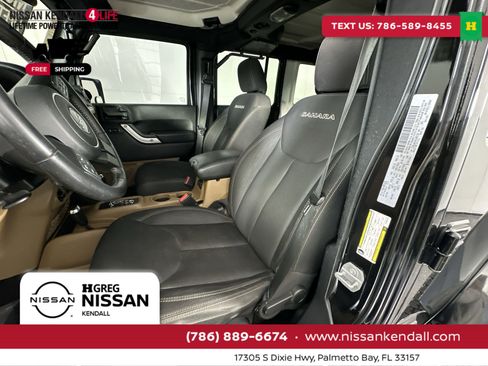 Used 2017 Jeep Wrangler Unlimited Sahara w/ Connectivity Group image 15