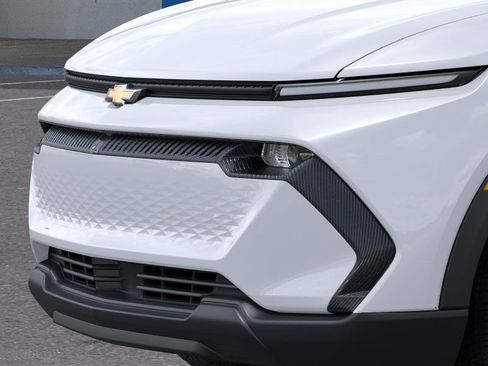 New 2026 Chevrolet Equinox EV LT image 13