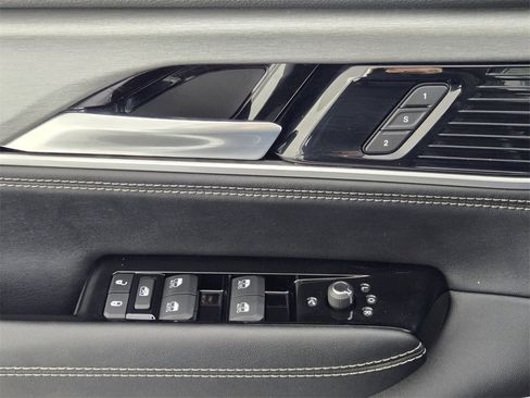 New 2025 Jeep Wagoneer Series II w/ Convenience Group I image 22