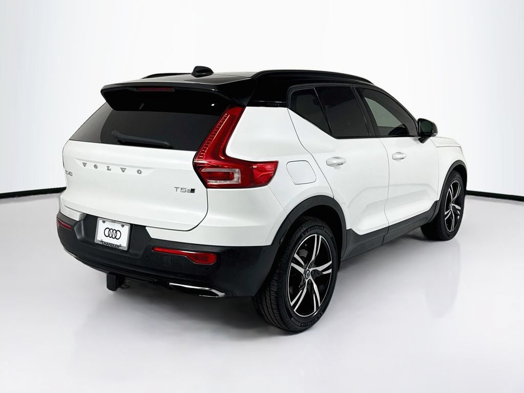 Used 2019 Volvo XC40 T5 R-Design AWD/4WD image 5