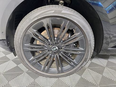 Used 2024 Land Rover Range Rover SE AWD/4WD image 9