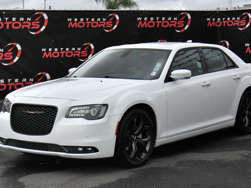 Used 2023 Chrysler 300 S image 3