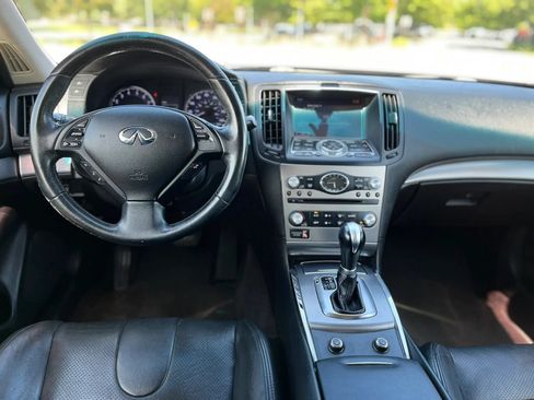 Used 2015 INFINITI Q40 w/ Navigation Package RWD image 14