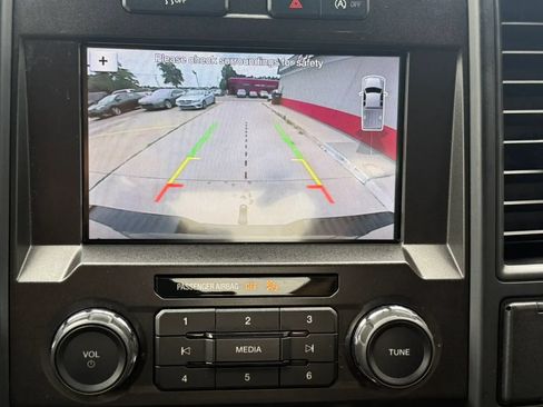 Used 2019 Ford F150 XL w/ Equipment Group 101A Mid AWD/4WD image 19