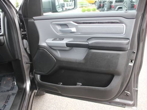 Used 2023 RAM 1500 Big Horn AWD/4WD image 31