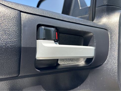 Used 2020 Toyota Tundra SR5 image 31