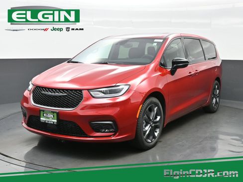 New 2026 Chrysler Pacifica Select image 1