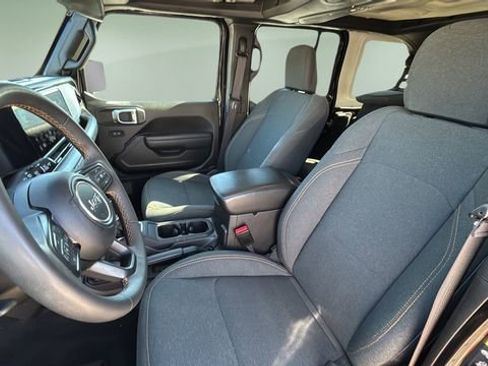 Used 2024 Jeep Wrangler Willys image 18
