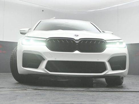 Used 2022 BMW M5 w/ Executive Package image 33