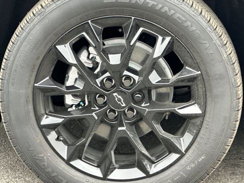 New 2025 Chevrolet Traverse LT w/ Enhanced Driving Package image 33