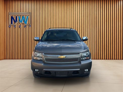 Used 2012 Chevrolet Suburban LT AWD/4WD image 2