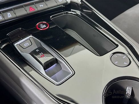 Used 2022 Audi e-tron GT Premium Plus image 21