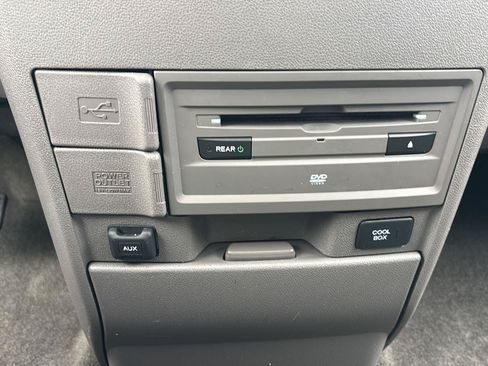 Used 2015 Honda Odyssey Touring Elite image 34