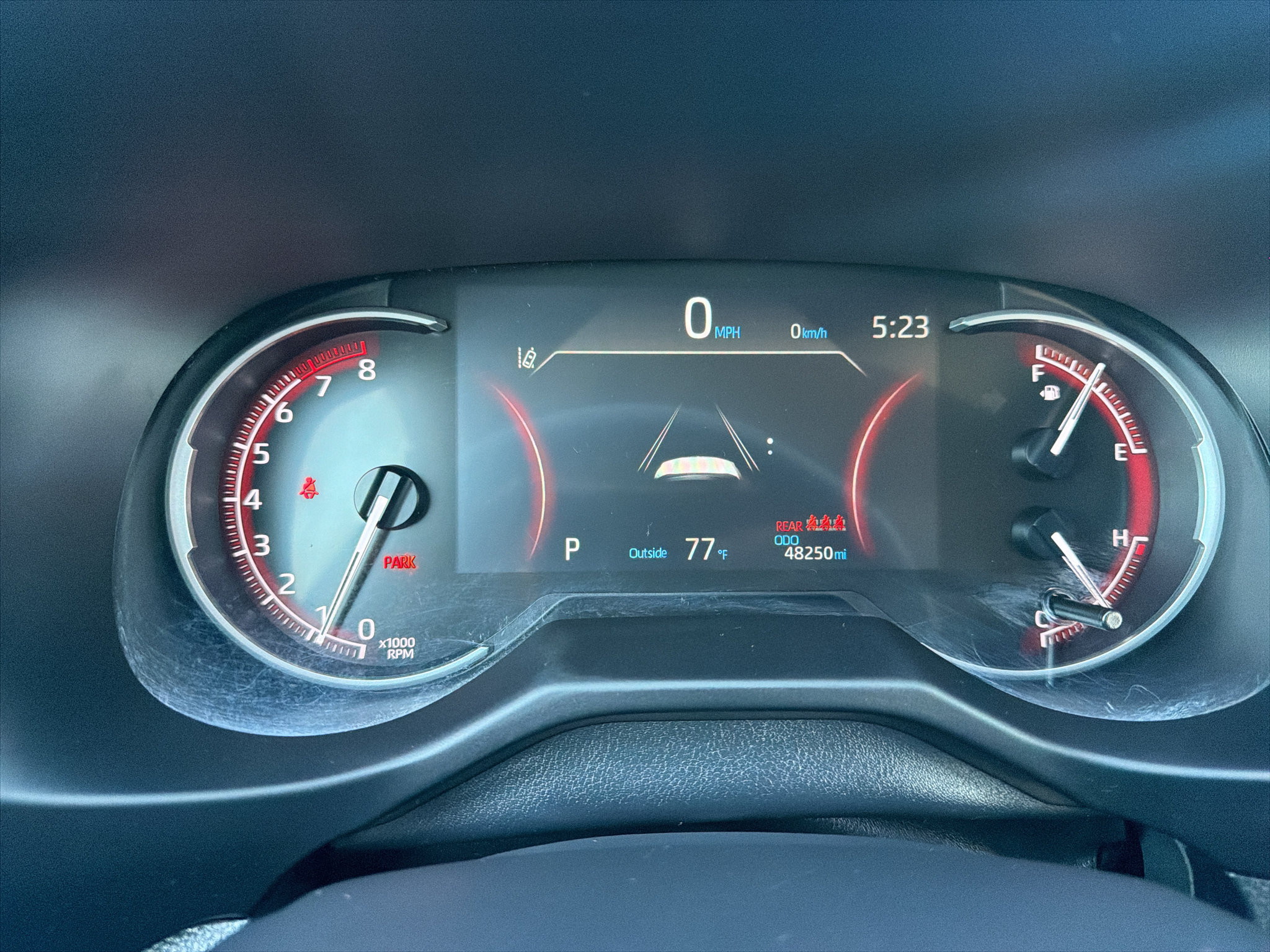Used 2025 Toyota RAV4 XLE w/ Convenience Package FWD image 18