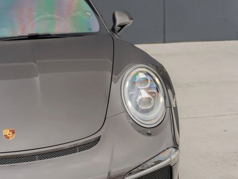 Used 2016 Porsche 911 GT3 RS RWD image 24
