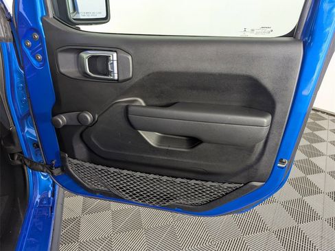 Used 2021 Jeep Wrangler Unlimited Sport image 30