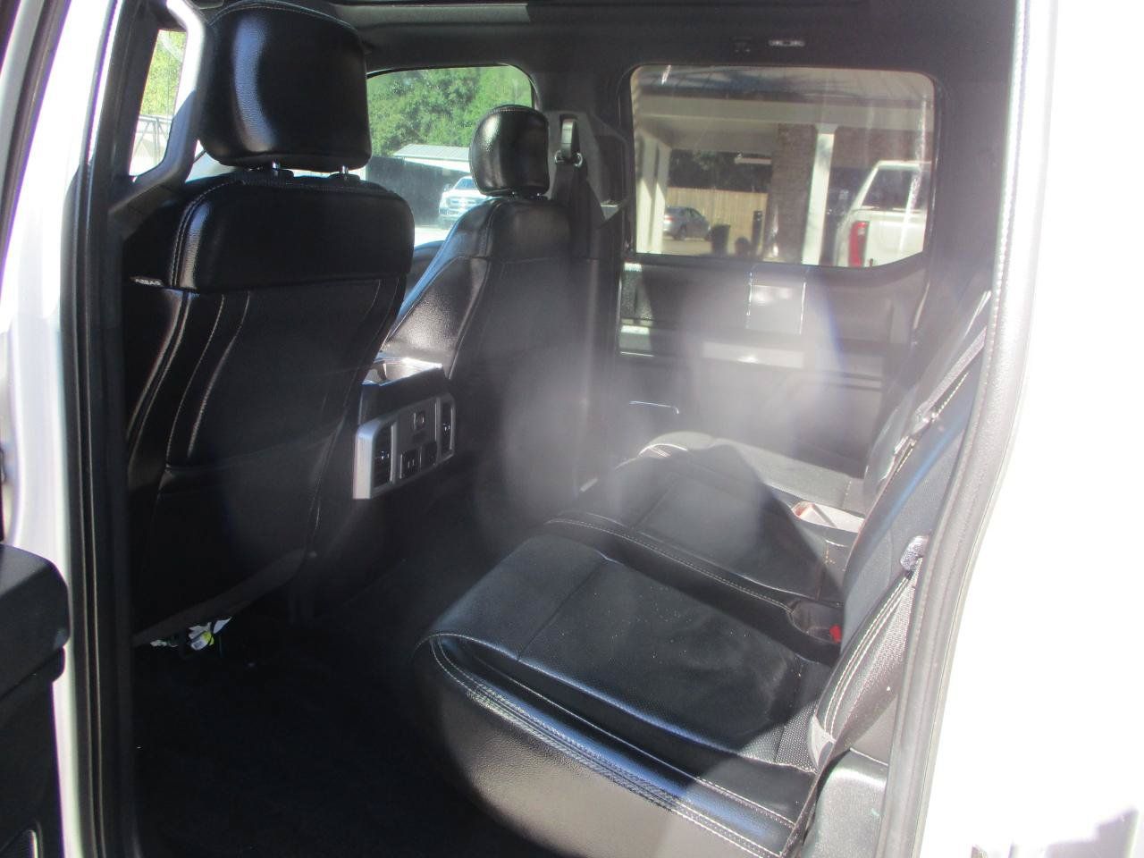 Used 2017 Ford F150 Lariat w/ Equipment Group 502A Luxury AWD/4WD image 16
