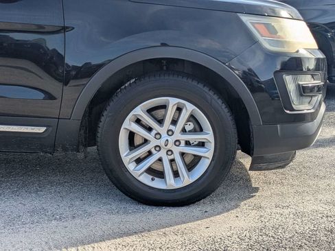 Used 2016 Ford Explorer XLT FWD image 9