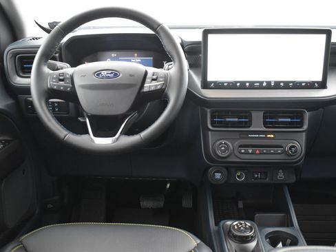 New 2025 Ford Maverick Lobo image 15