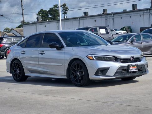 Used 2023 Honda Civic Sport image 8