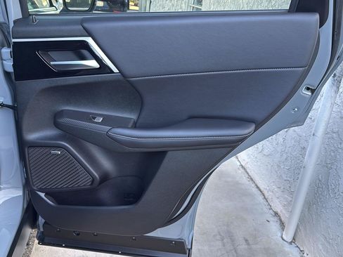 New 2026 Mitsubishi Outlander SE AWD/4WD image 31