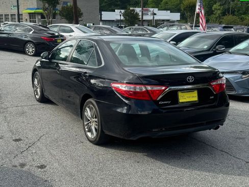 Used 2015 Toyota Camry SE FWD image 7