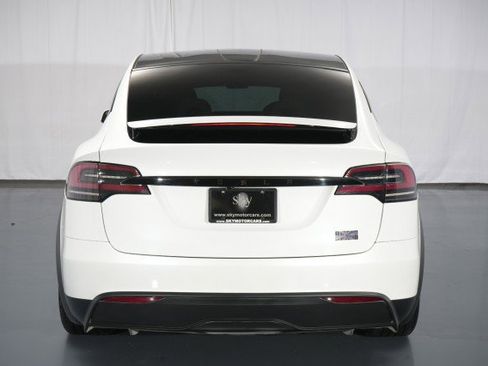 Used 2024 Tesla Model X Plaid image 17