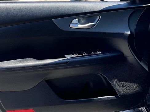 Used 2019 Kia Forte Sedan FWD image 17