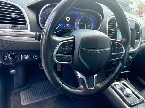 Used 2019 Chrysler 300 Touring w/ Sport Appearance Package AWD/4WD image 14