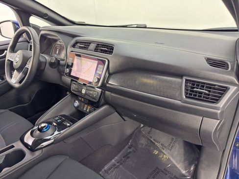 Used 2021 Nissan Leaf SV image 13