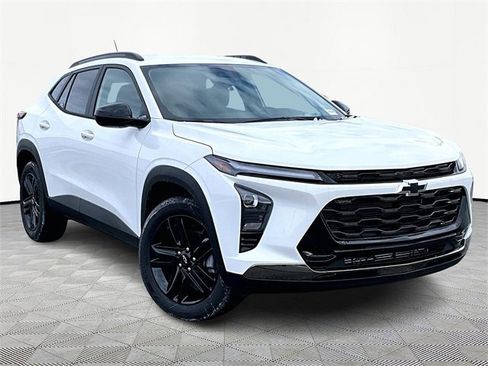 New 2026 Chevrolet Trax ACTIV w/ Driver Confidence Package image 1