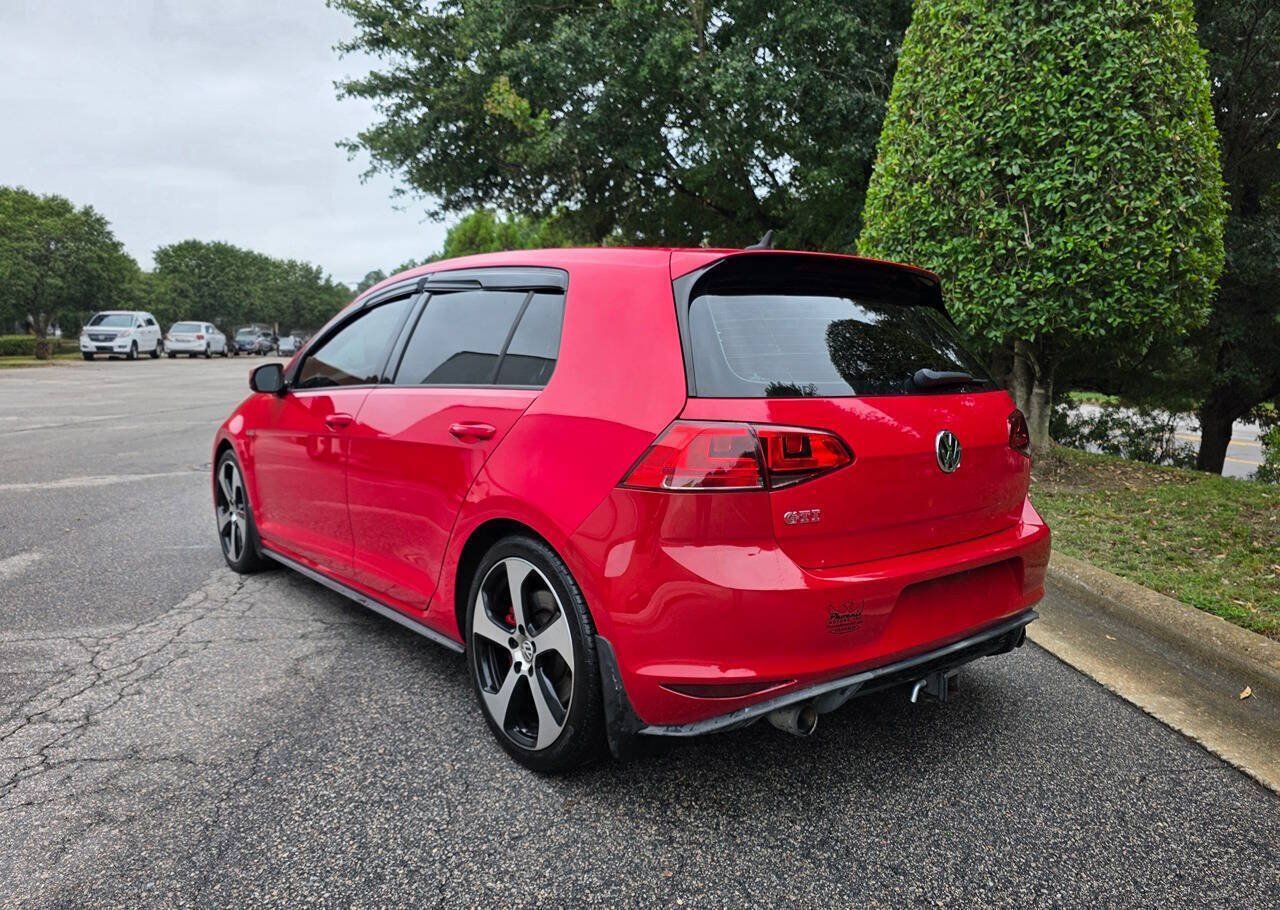 Used 2017 Volkswagen GTI SE FWD image 3