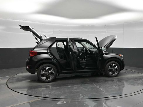 New 2026 Hyundai Venue SEL FWD image 42