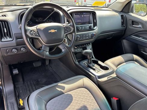 Used 2019 Chevrolet Colorado Z71 AWD/4WD image 11